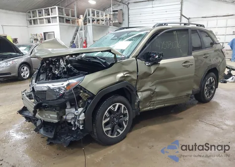 2025 Subaru Forester z USA, uszkodzony, nr VIN JF25LDDC95H43831